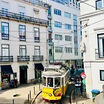 Spacious T4 With Iconic Tram 28 View Lisboa