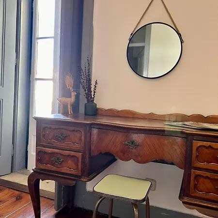 Spacious T4 With Iconic Tram 28 View Daire