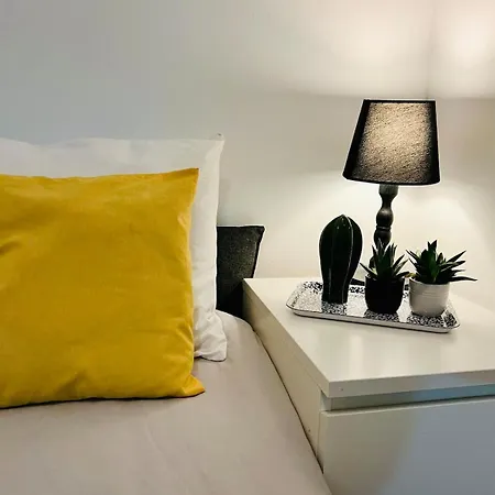 3 Bedroom With Balcony Appartamento Lisbona