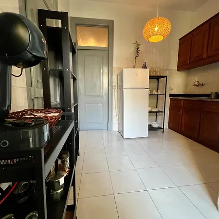 Spacious T4 With Iconic Tram 28 View Daire *