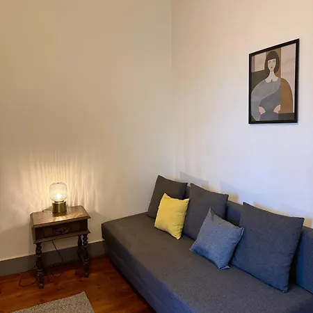 Appartement Spacious T4 With Iconic Tram 28 View *