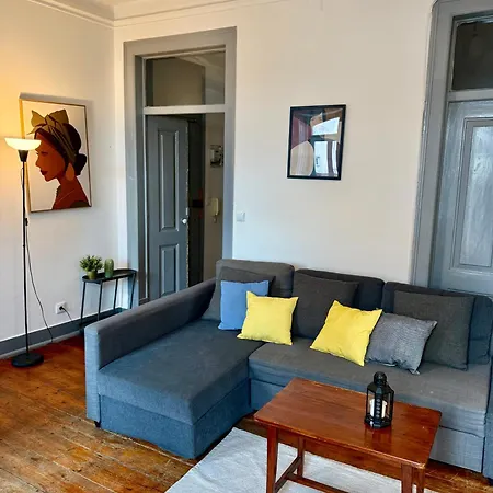 Spacious T4 With Iconic Tram 28 View Apartment Lissabon