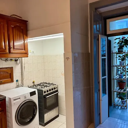 Spacious T4 With Iconic Tram 28 View Daire *