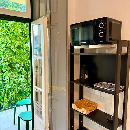 Spacious T4 With Iconic Tram 28 View Apartment Lissabon