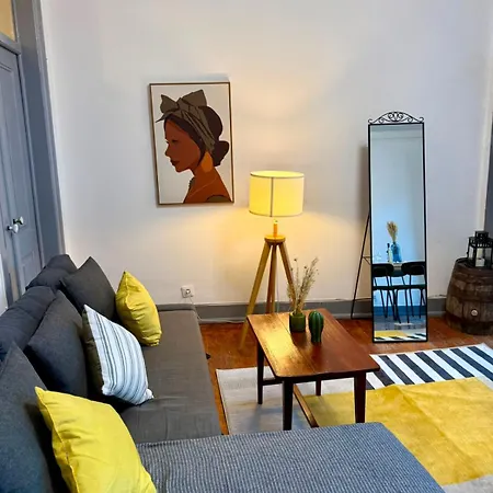 Apartment Spacious T4 With Iconic Tram 28 View