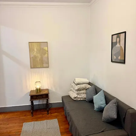 Spacious T4 With Iconic Tram 28 View Apartment Lissabon