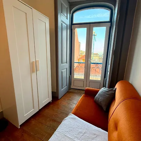Apartment Spacious T4 With Iconic Tram 28 View *
