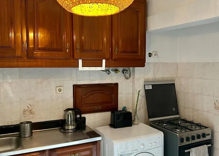 Spacious T4 With Iconic Tram 28 View *