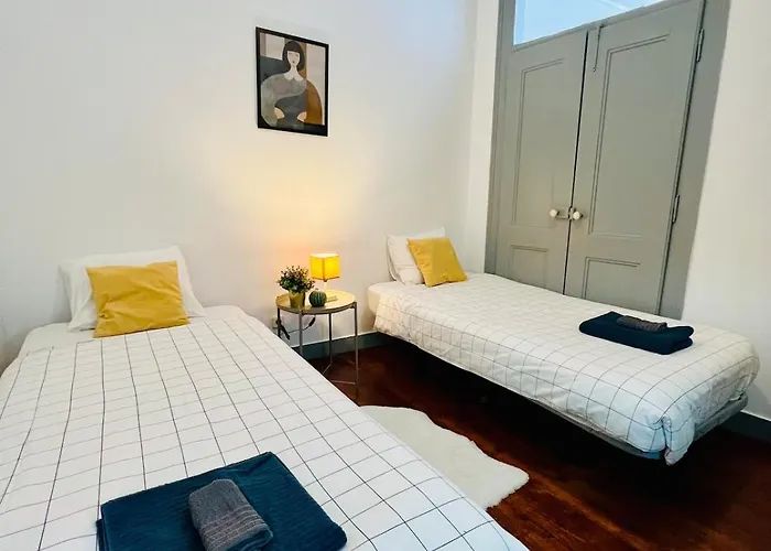 Spacious T4 With Iconic Tram 28 View Lisboa