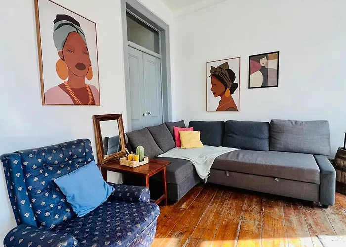 Appartement Spacious T4 With Iconic Tram 28 View *