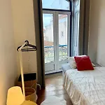 Apartament Spacious T4 With Iconic Tram 28 View Lizbona