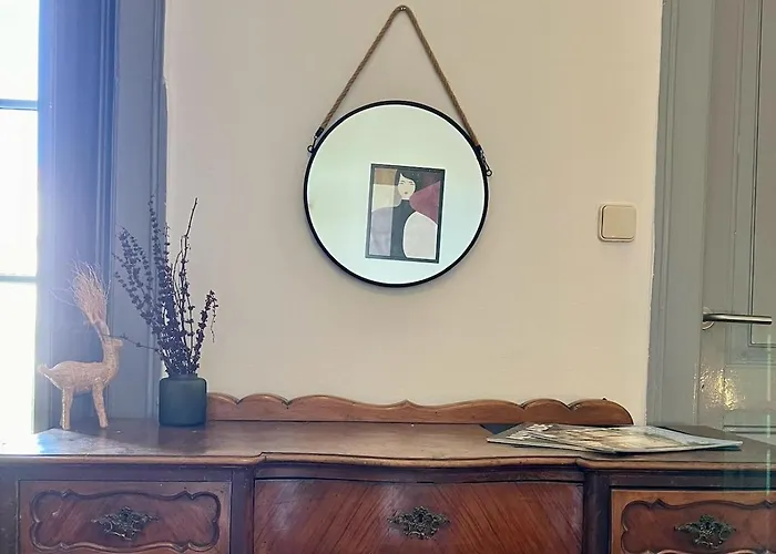 Apartment Spacious T4 With Iconic Tram 28 View Lissabon