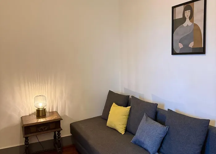 Apartment Spacious T4 With Iconic Tram 28 View *