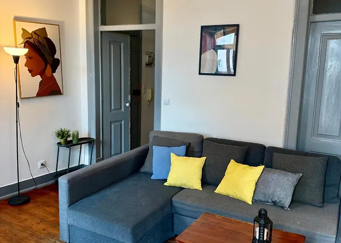 Spacious T4 With Iconic Tram 28 View Apartment Lissabon