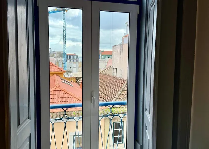 Apartment Spacious T4 With Iconic Tram 28 View